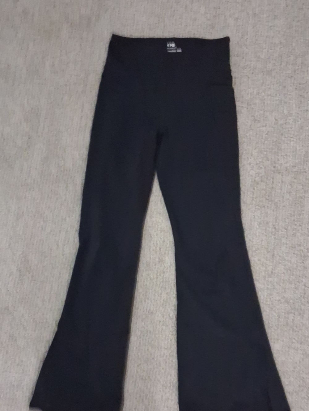 9/10 GIRLS -  ABERCOMBIE - Black Flared Yoga Pants